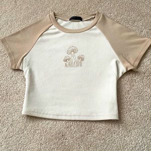 Mushroom print crop top tight t-shirt